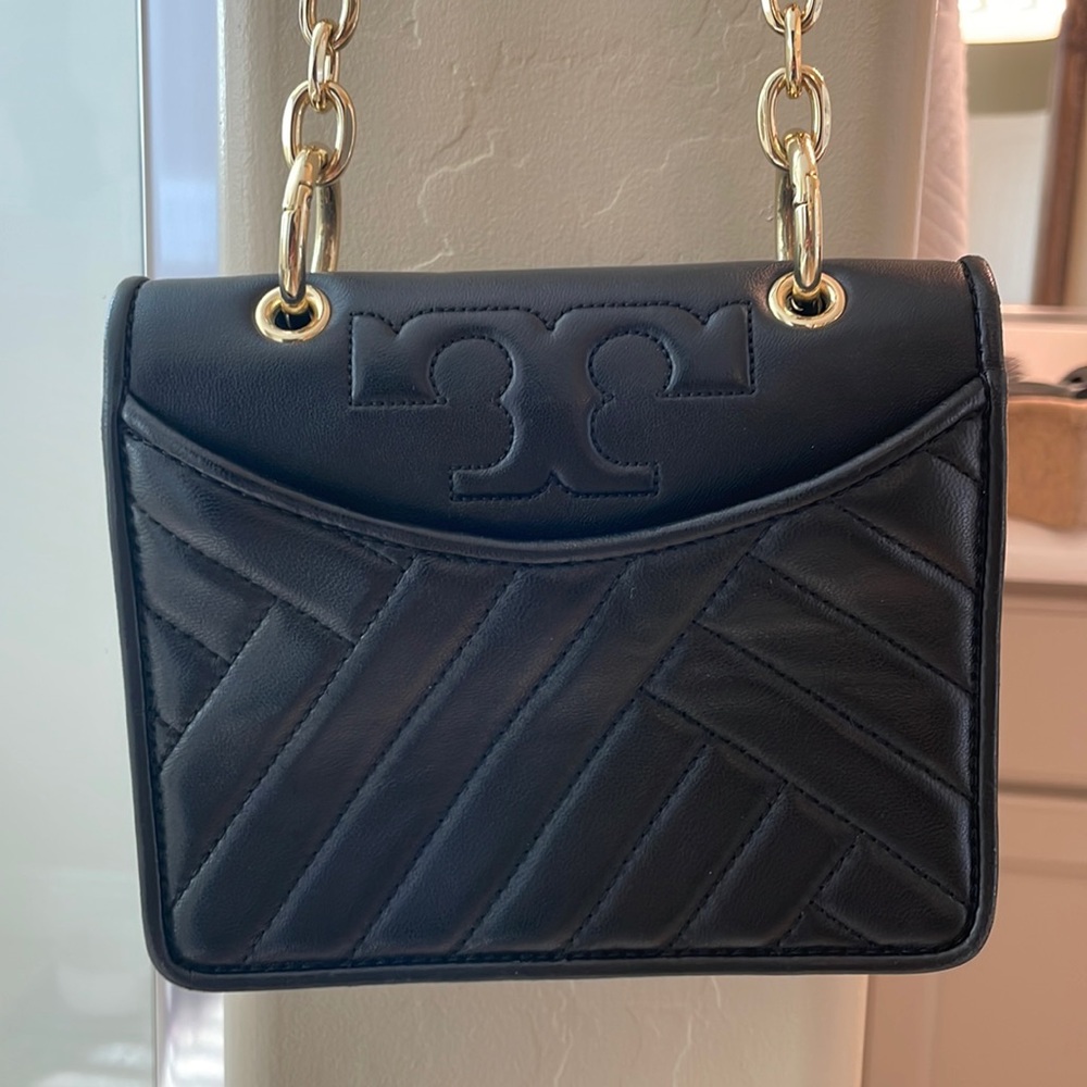 TORY BURCH Alexa Mini Quilted Chain Shoulder Bag/ cross body